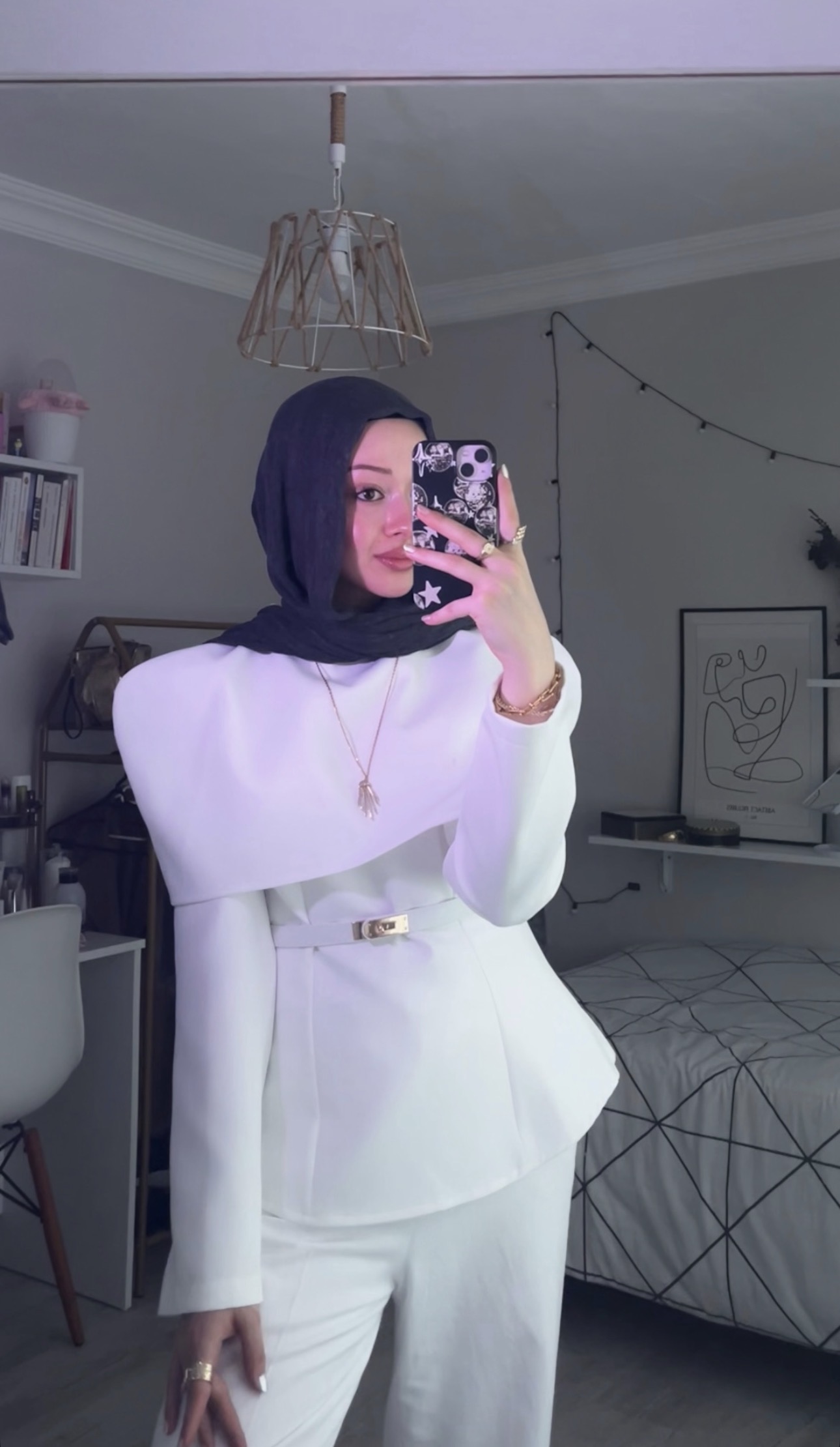 Meydan Başarıya Odaklanmış Kadın Escort Bayan Zehra