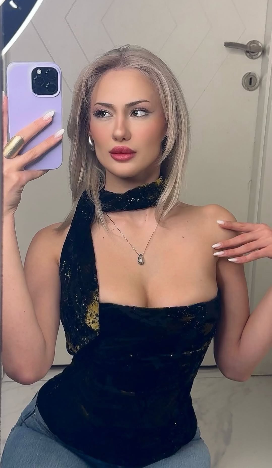 Akcamescit Kadın Escort Bayan İdil