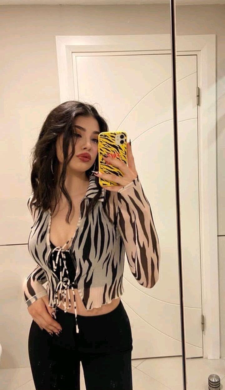 Işıklı Efsanevi İlişki Escort Bayan Cıva